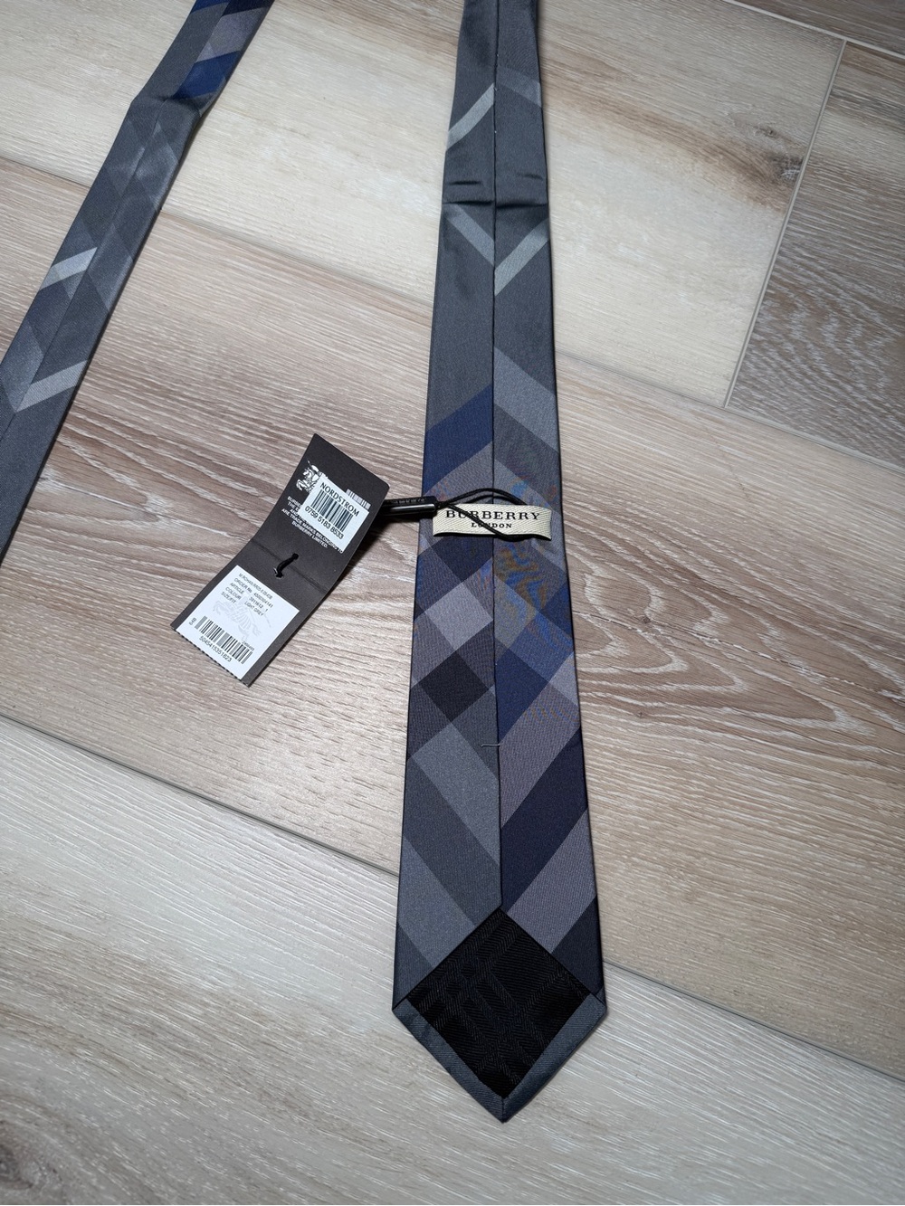Burberry Gray and Blue Check Silk Tie - Picture 6 of 7